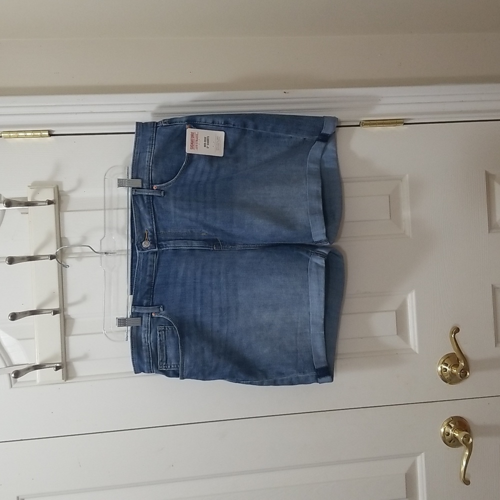 NWT Levi's blue jean shorts sz 18